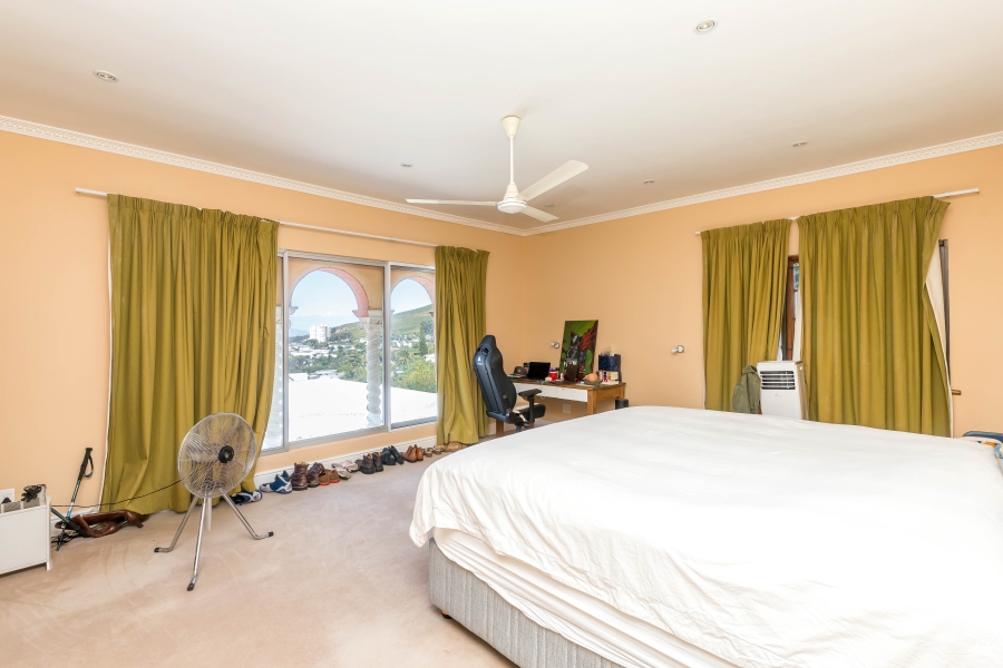 4 Bedroom Property for Sale in Oranjezicht Western Cape